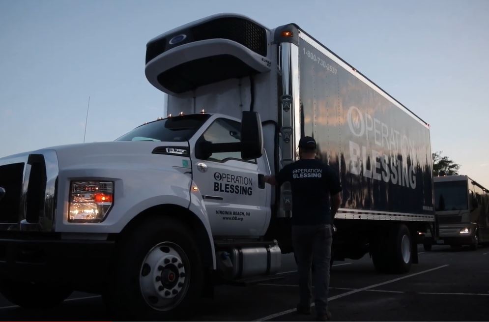 hurricane-ida-makes-landfall-trucks