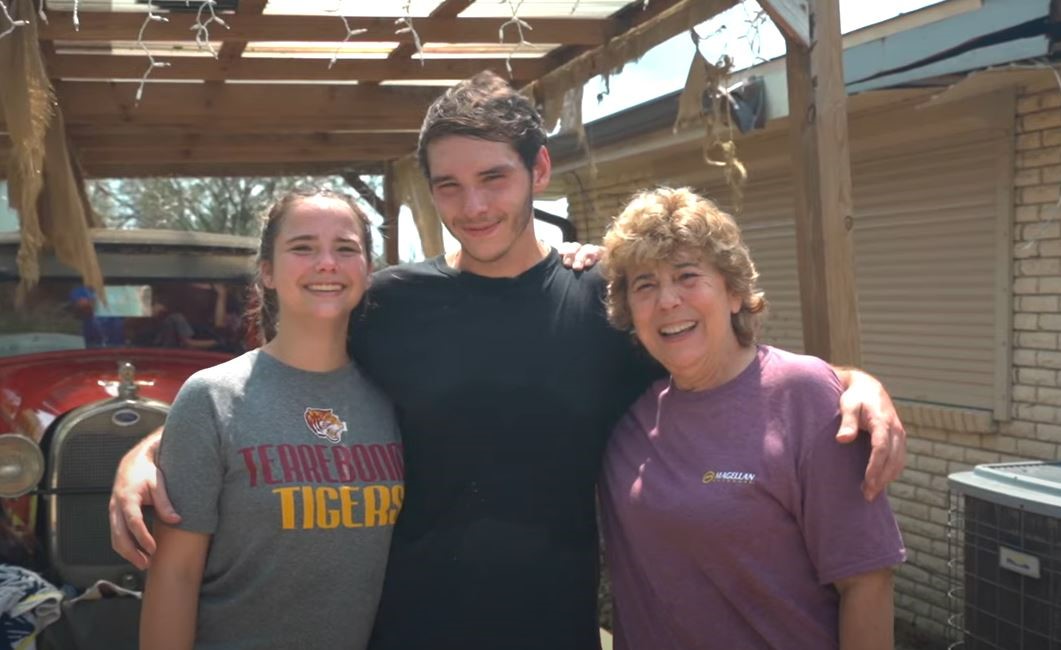 operation-blessing-feeding-helping-elderly-widow-after-hurricane-ida-video