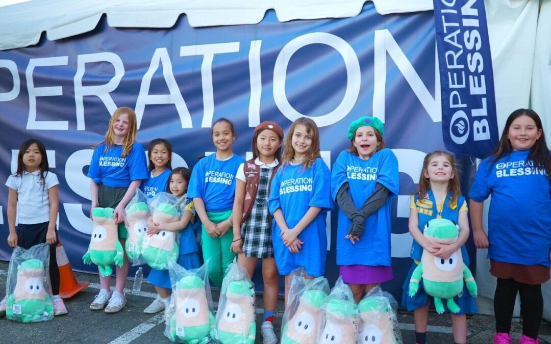 A Community United: Girl Scouts and Operation Blessing Pack Hope for Wildfire Victims