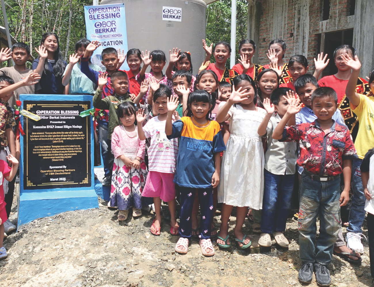 helping an indonesian child help for an Indonesian child